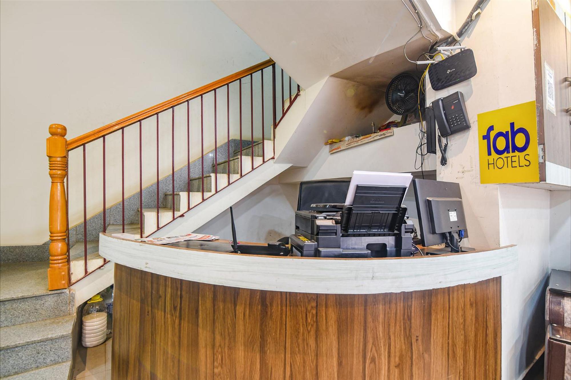 Fabhotel Raj Niwas Патна Екстериор снимка